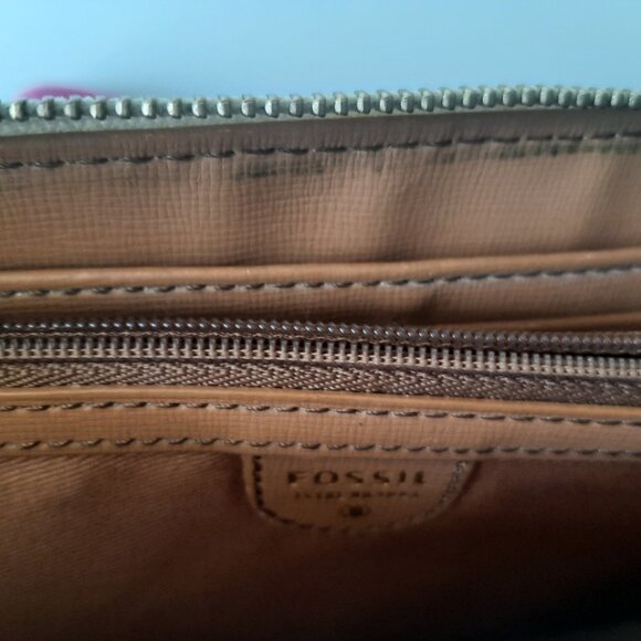 Fossil Long Wallet - Bicycle Wheel Abstract Design - Picture 5 of 6